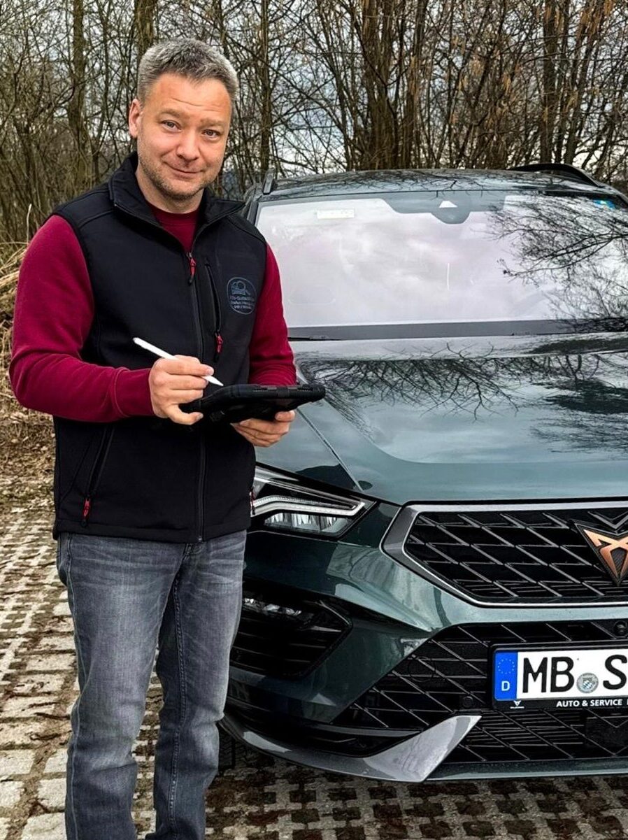 KFZ Gutachter im Einsatz